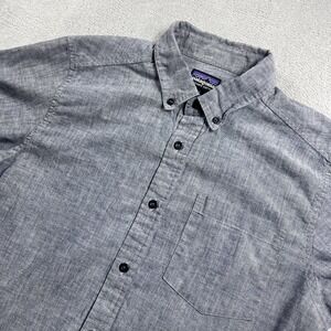 Patagonia Shirt Mens Small Blue Chambray Lightweight Bluffside Button Up Organic